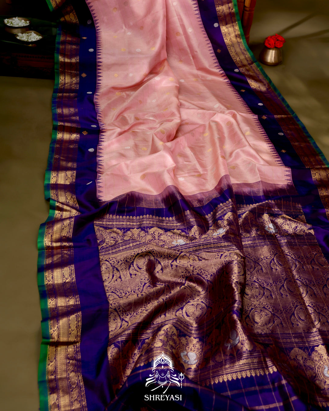 Gadwal Silk Saree with Kuttu Korvai Border and Contrast Checked Blouse