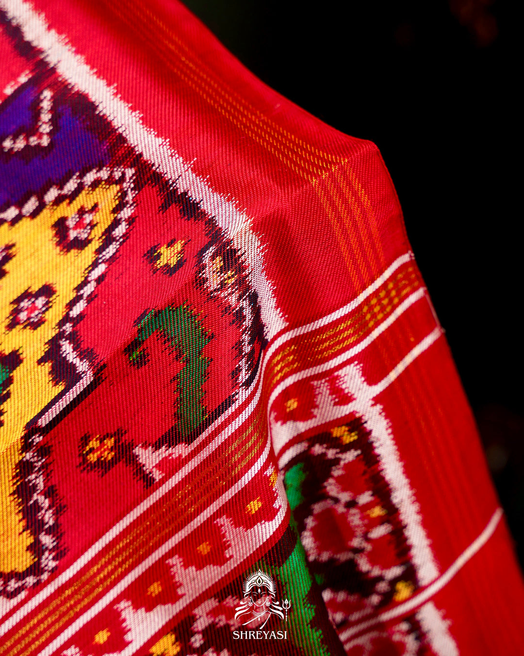 Multicoloured Handloom Pure Twill Patola Silk Saree