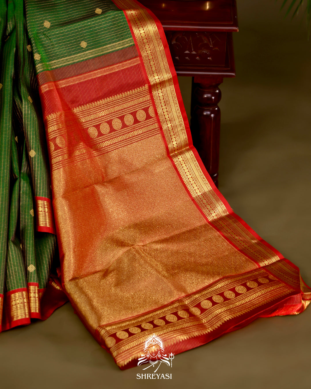 Kanjivaram Silk Saree with Real Zari and Vairoosi Weaving