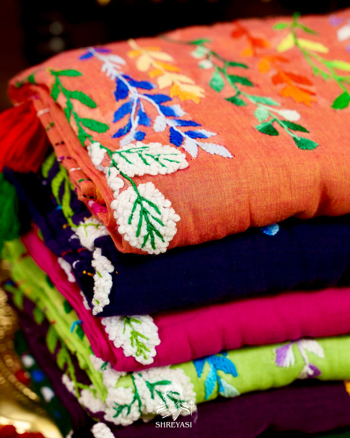 Handwoven Pure Mul Cotton Saree with Thread Embroidery
