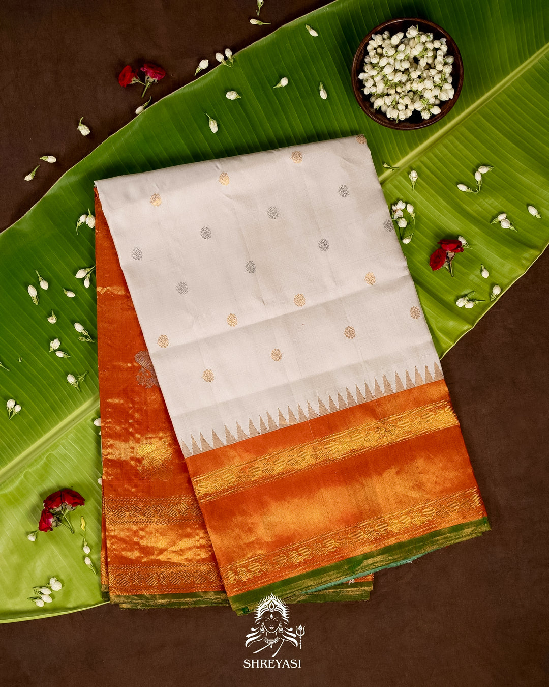 Handloom Pure Gadwal Silk Saree with Tissue Kuttu Border and full Bhuti Silk Blouse
