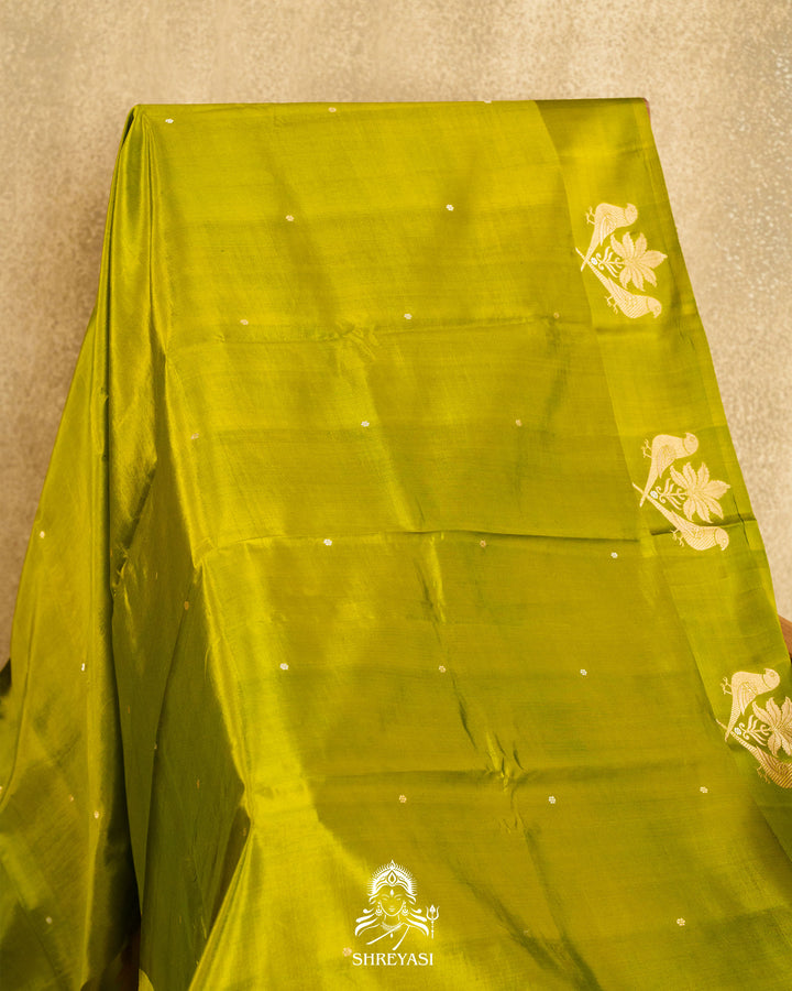 Pure Banarasi Soft Silk Saree with Mashru Border