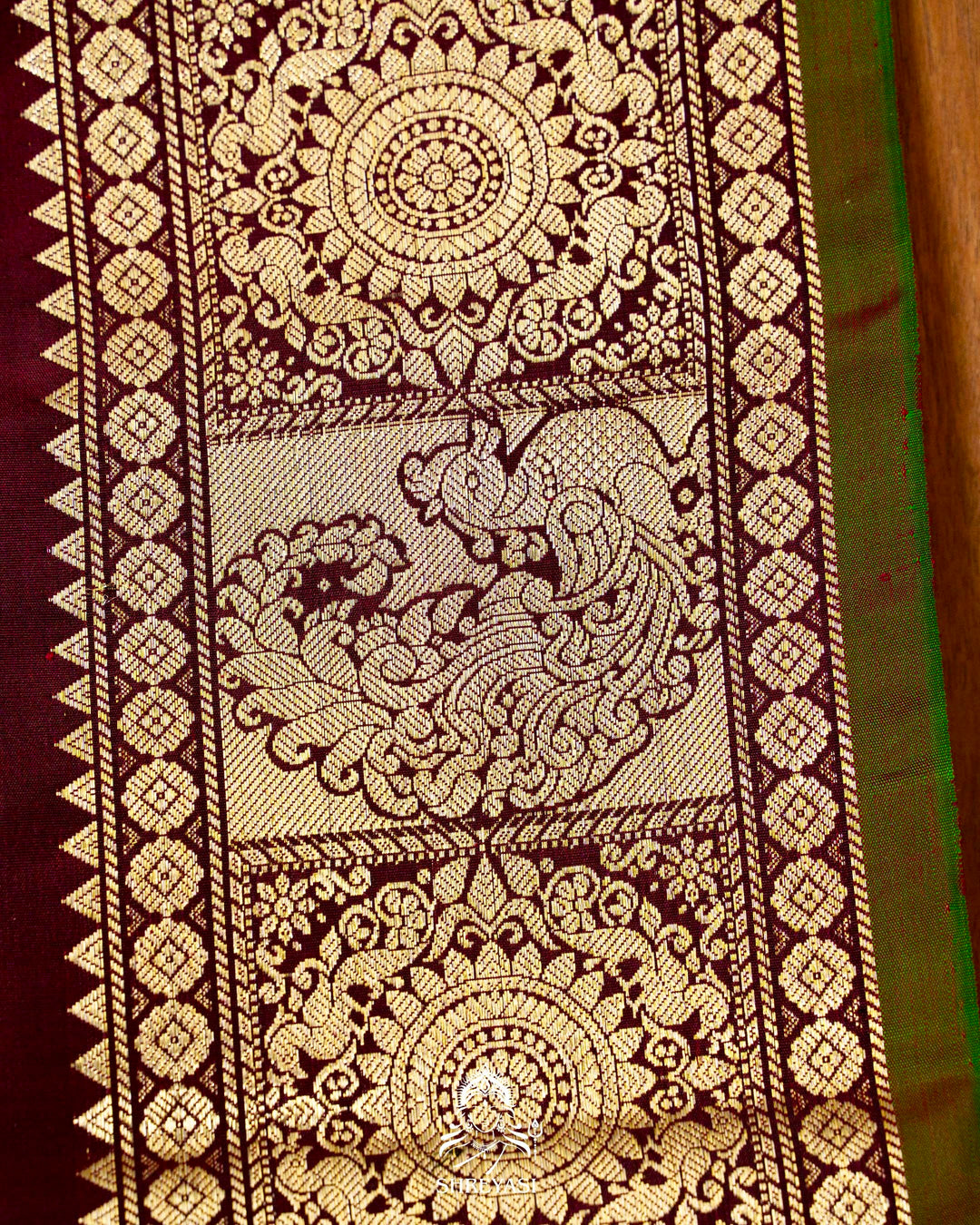 Handloom Pure Gadwal Silk Saree with Kuttu Borders, Rich Zari Weaving & Full Bhuti Blouse