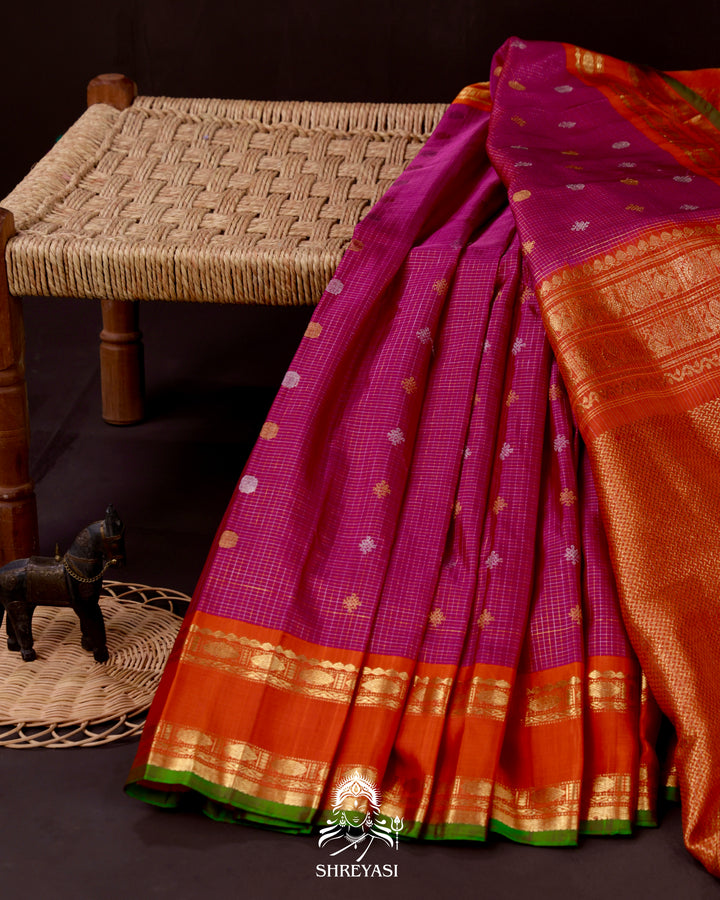 Handloom Pure Gadwal Silk Saree with Kuttu Korvai Border