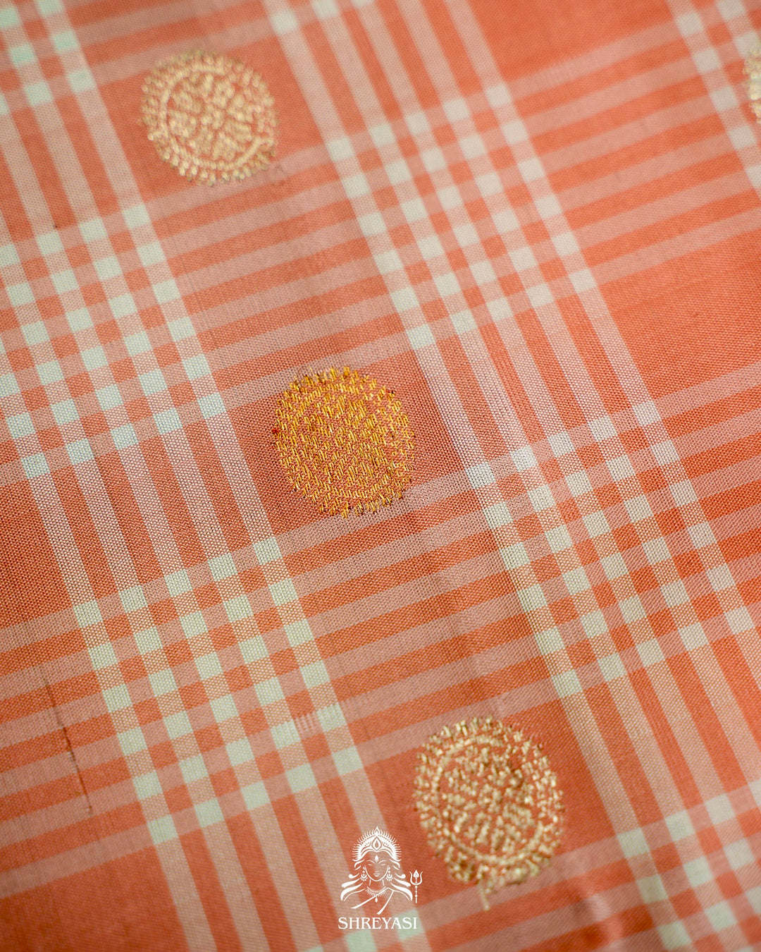 Premium Handloom Pure Gadwal Silk Saree with Kuttu Korvai Border