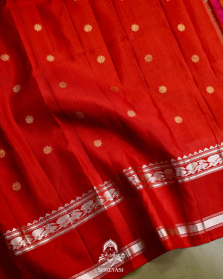Handloom Pure Gadwal Silk Saree with Paithani Muniya Tissue Borders