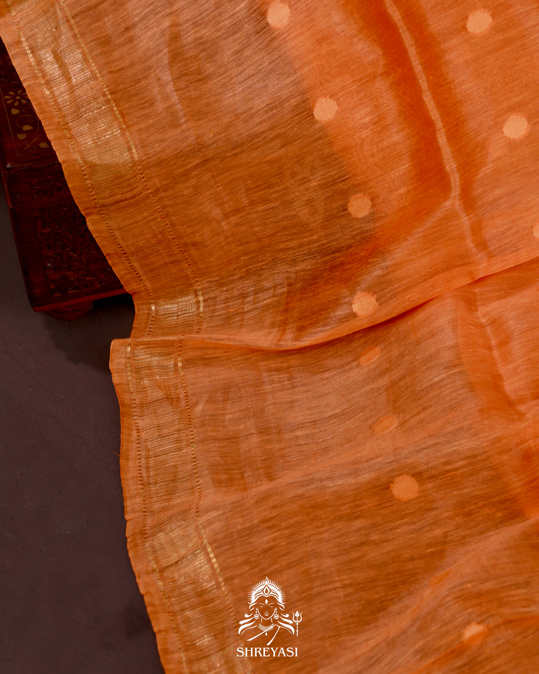 Handloom Pure Linen Saree with Zari Border