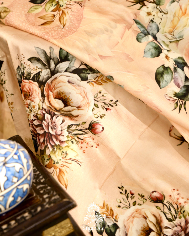 Banarasi Chiniya Silk Saree with Floral Body and Scalloped Zari Border