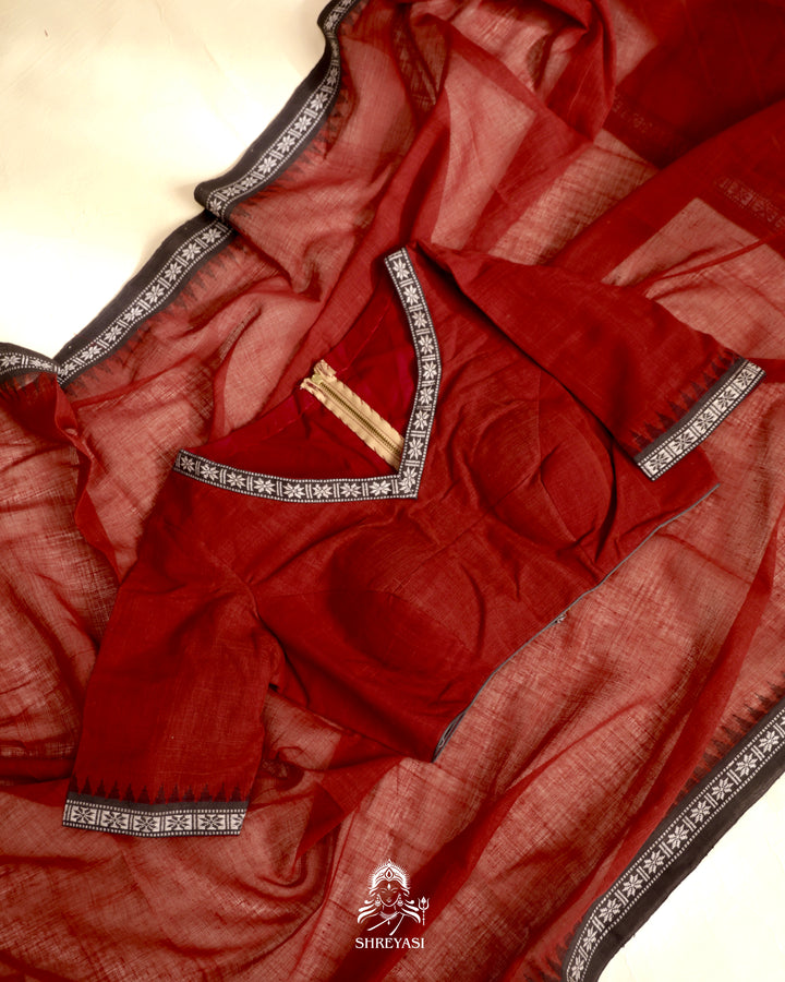 Handloom Bawan Buta cotton saree with contrast borders and a soft breathable drape