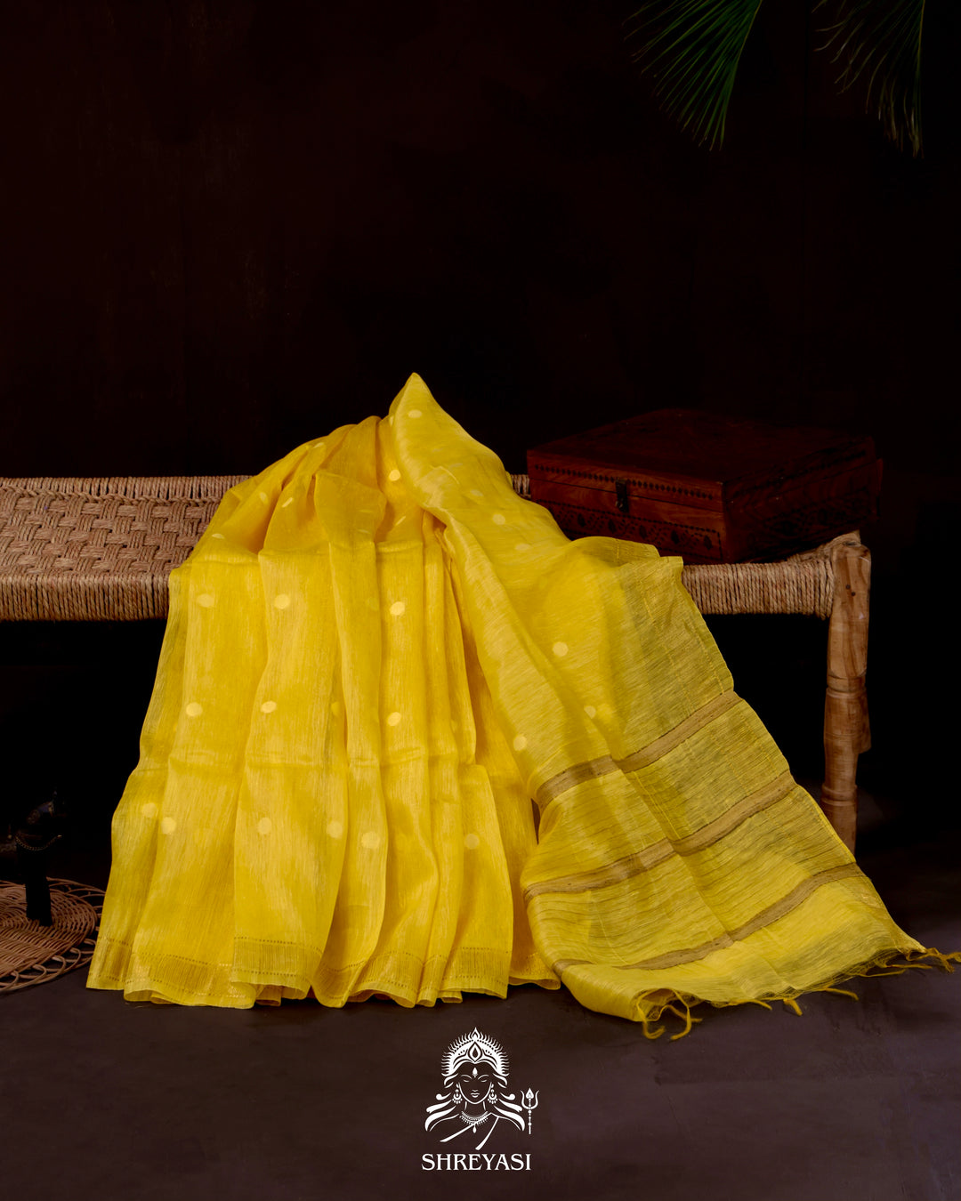 Handloom Pure Linen Saree with Zari Border