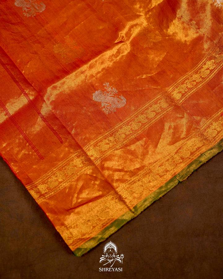 Handloom Pure Gadwal Silk Saree with Tissue Kuttu Border and full Bhuti Silk Blouse