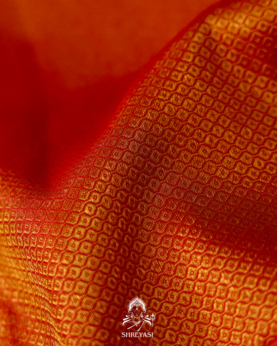 Handloom Pure Kanjivaram Silk Saree in Real Zari - Peach pink with Red and Orange Korvai Border