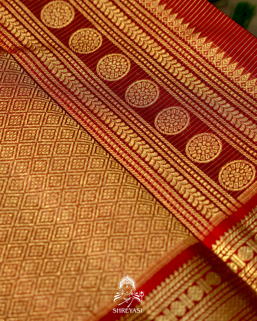 Kanjivaram Silk Saree with Real Zari and Vairoosi Weaving