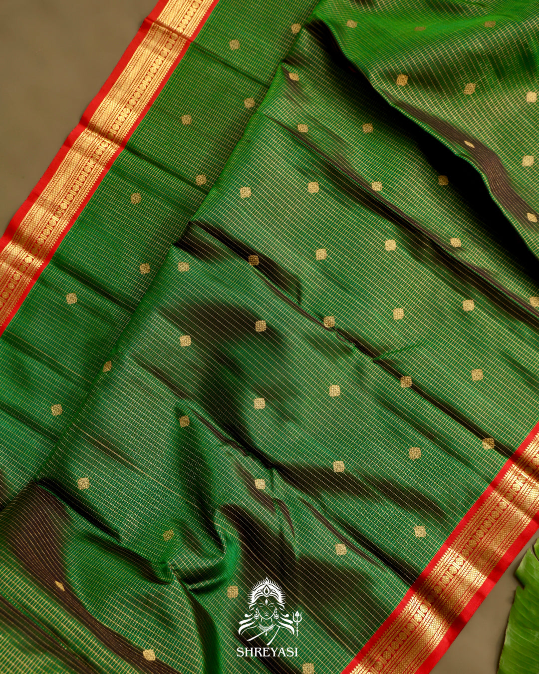 Kanjivaram Silk Saree with Real Zari and Vairoosi Weaving