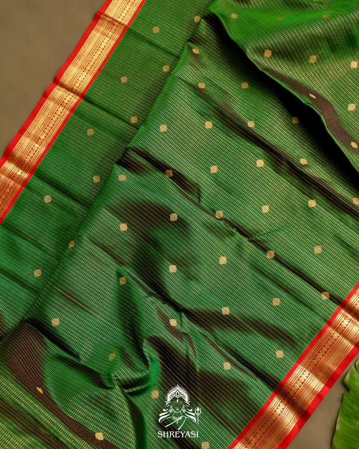 Kanjivaram Silk Saree with Real Zari and Vairoosi Weaving
