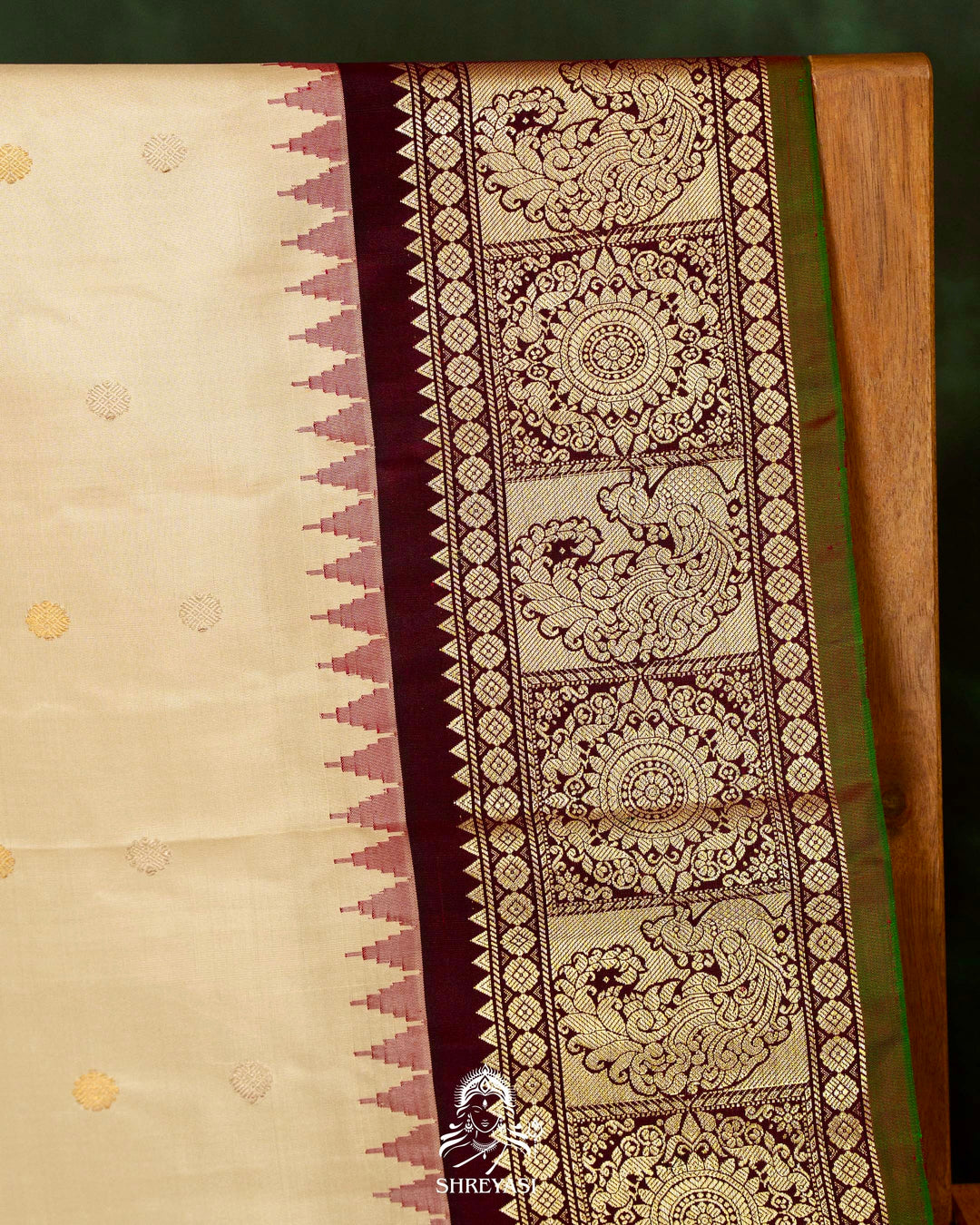 Handloom Pure Gadwal Silk Saree with Kuttu Borders, Rich Zari Weaving & Full Bhuti Blouse