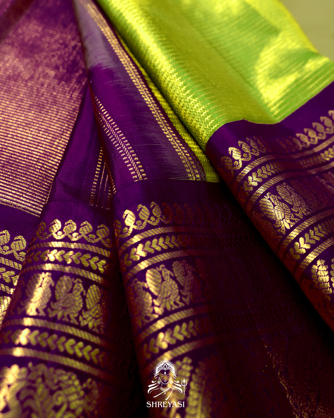 Kanjivaram Silk Saree With Real Zari in Vairoosi Weaving