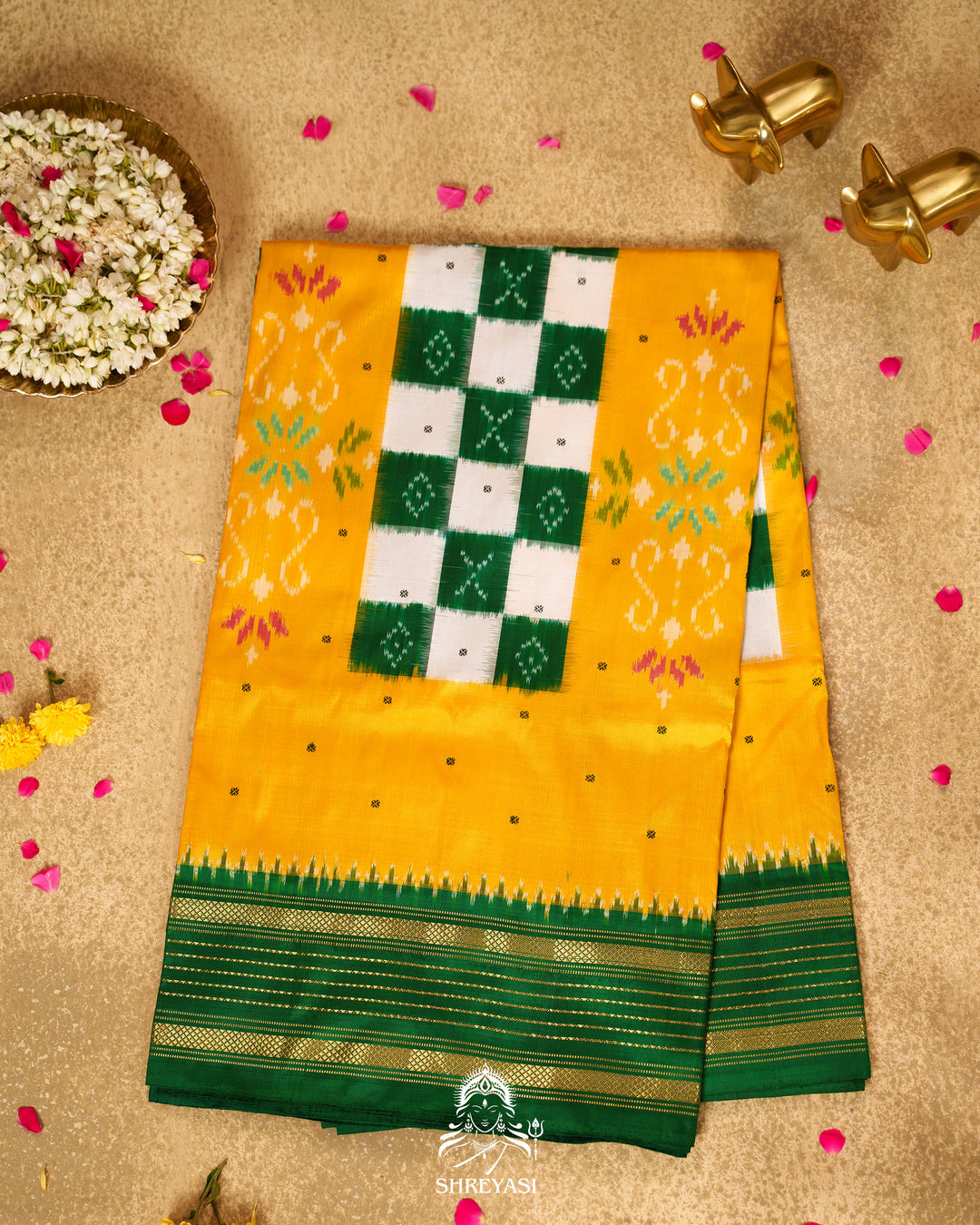 Handloom Pure Pochampally Double Ikkat Silk Saree with Kanchi Borders