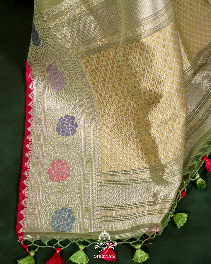 Handloom Pure Banarasi Ektara Kora Silk Saree with Meenakari Weaving & Embroidered Blouse