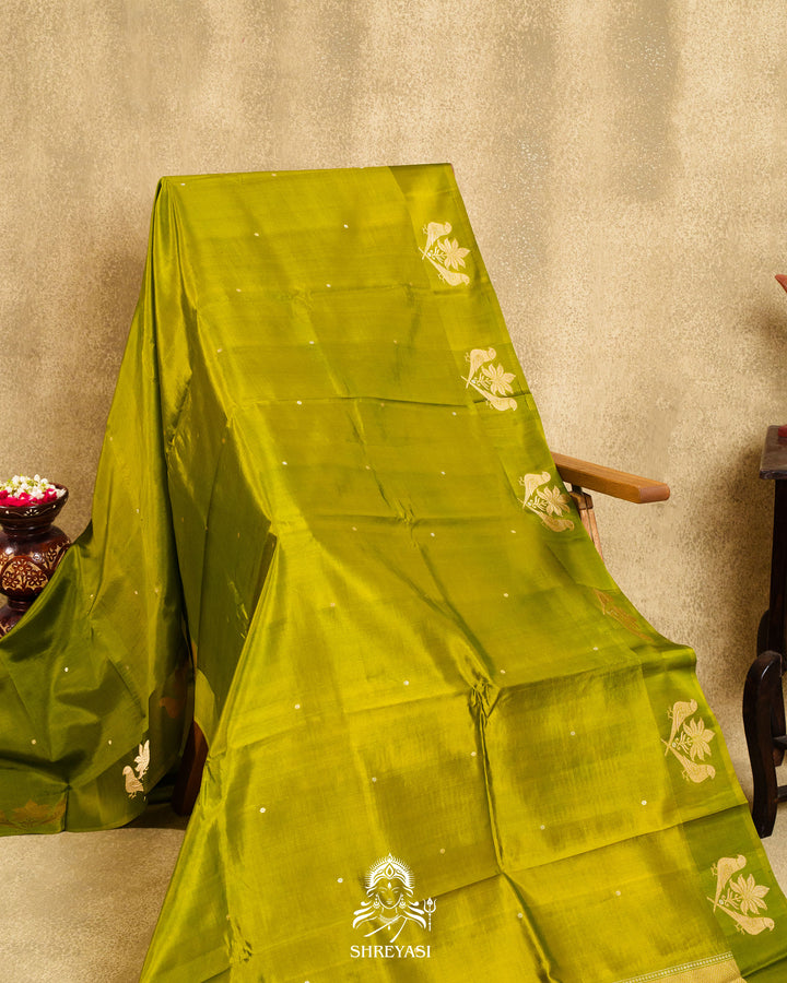 Pure Banarasi Soft Silk Saree with Mashru Border
