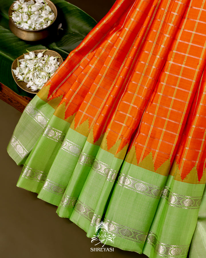 Gadwal Silk Saree with Kuttu Korvai Border