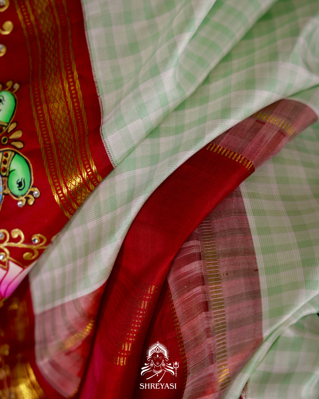 Handloom Pure Kanjivaram Silk Saree in Real Zari with Tanjore Kili and Kamalam Artwork