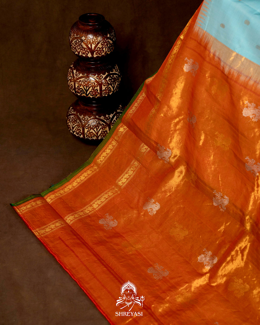 Handloom Pure Gadwal Silk Saree with Tissue Kuttu Border and full Bhuti Silk Blouse