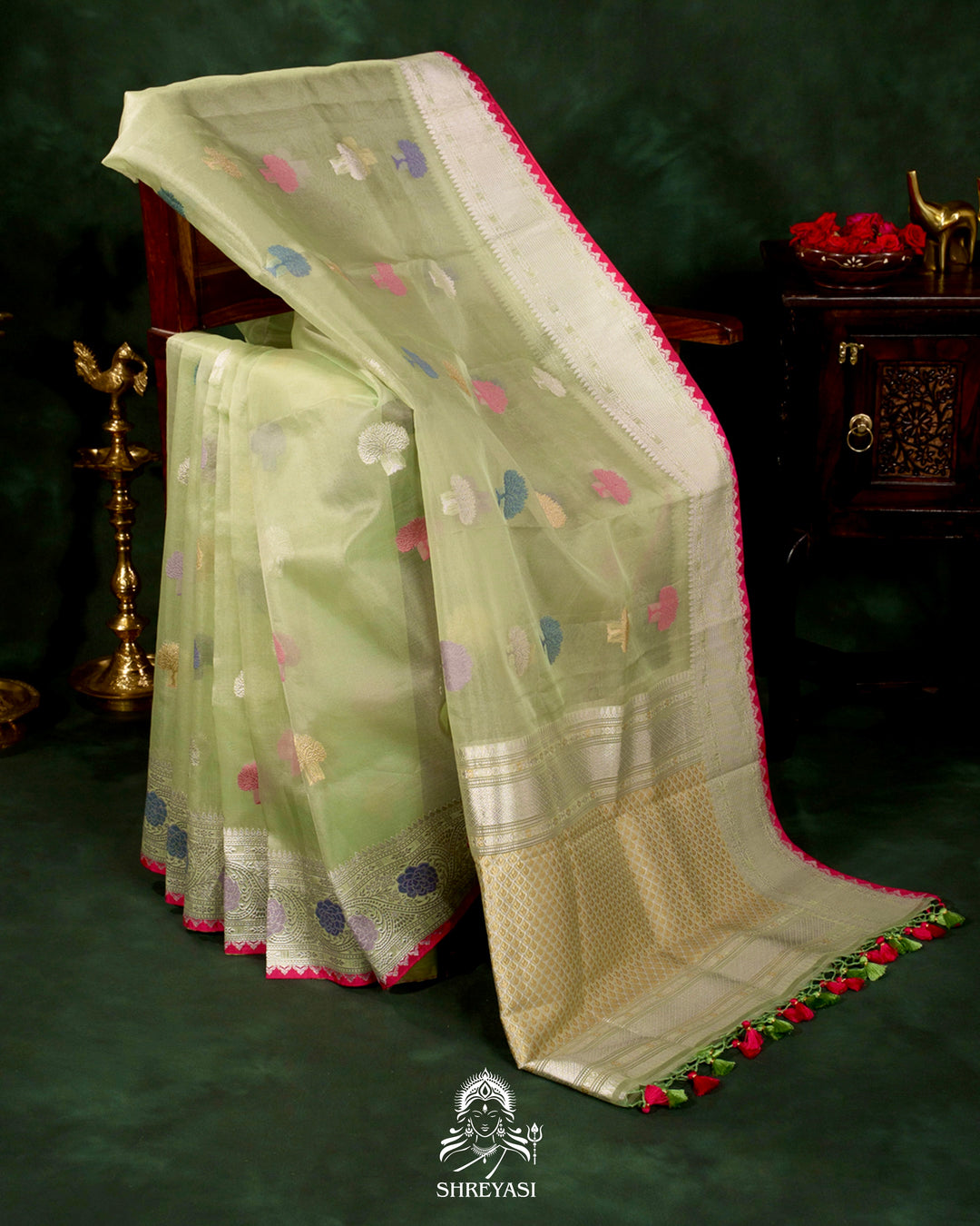 Handloom Pure Banarasi Ektara Kora Silk Saree with Meenakari Weaving & Embroidered Blouse