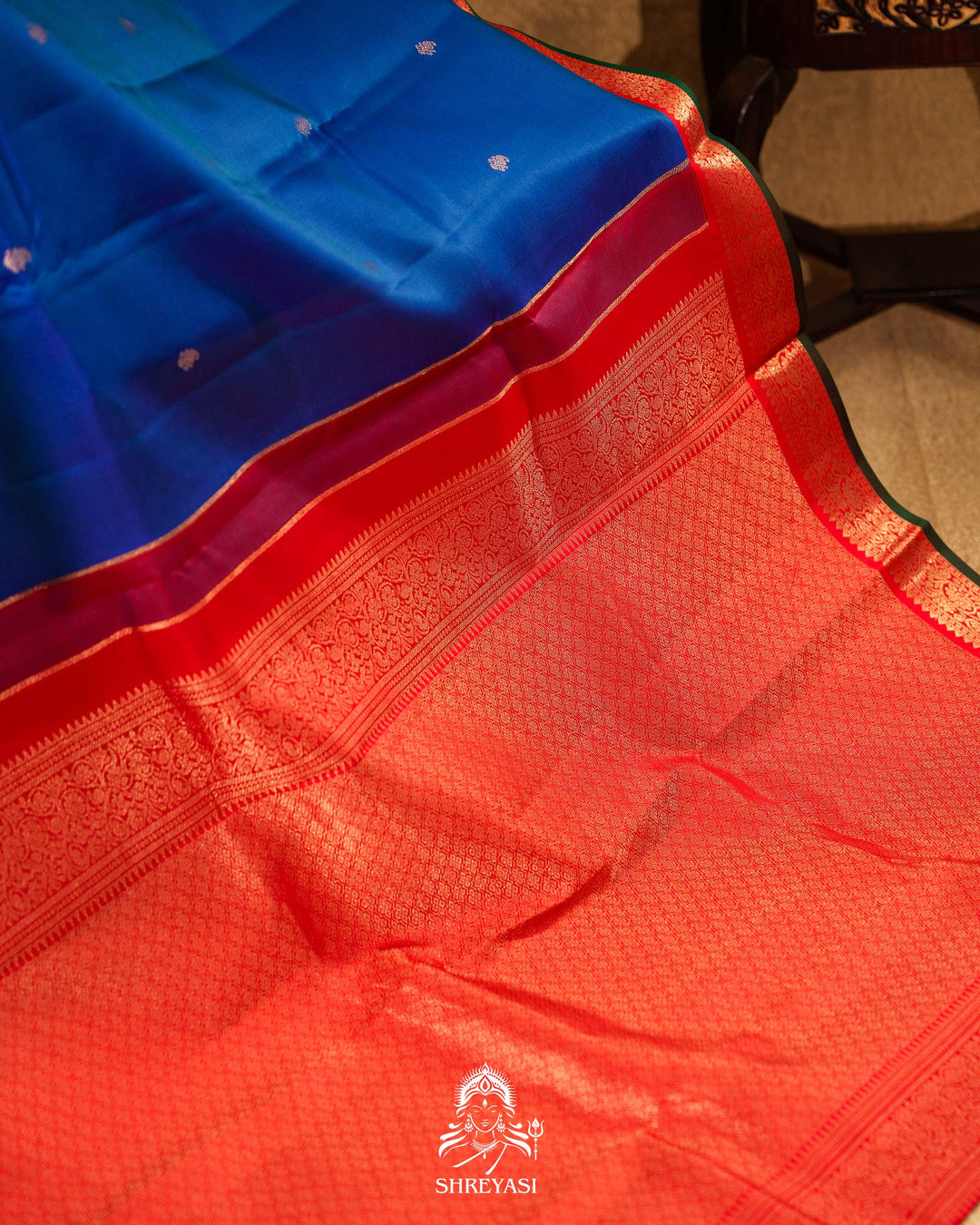 Handloom Pure Kanjivaram Silk Saree in MS Blue with Classic Vintage Borders