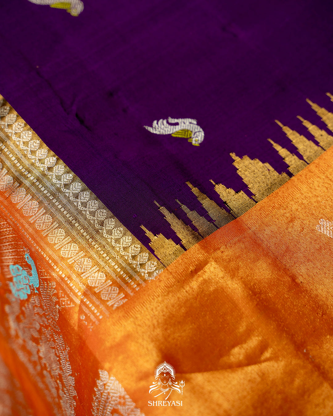 Handloom Pure Gadwal Silk Saree with Tissue Border & Contrast Full Bhuti Silk Blouse