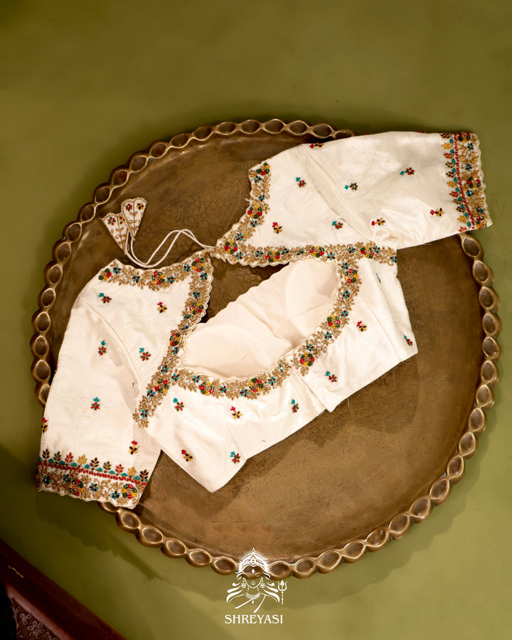 Handloom Rajkot Patola Silk Saree in 14 Motif Design