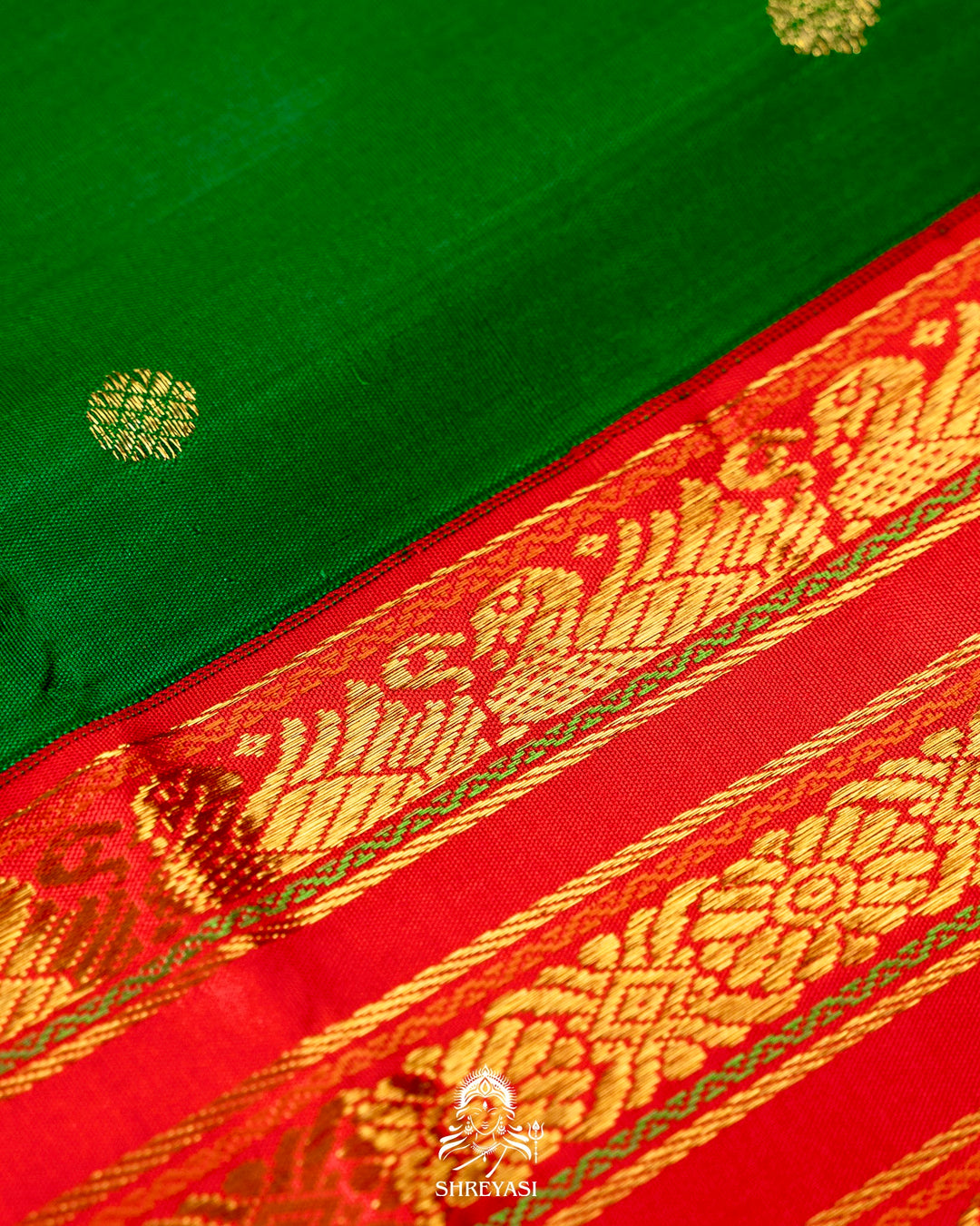 Handloom Pure Kanjivaram Silk Saree in Real Zari in Emerald Green with Kumkum Red Korvai Border