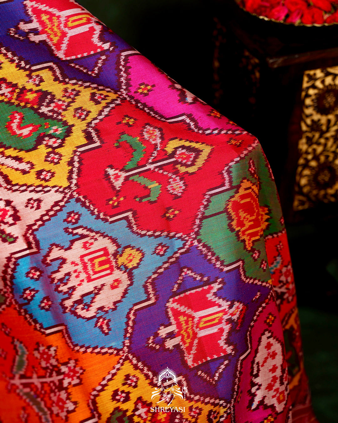 Multicoloured Handloom Pure Twill Patola Silk Saree