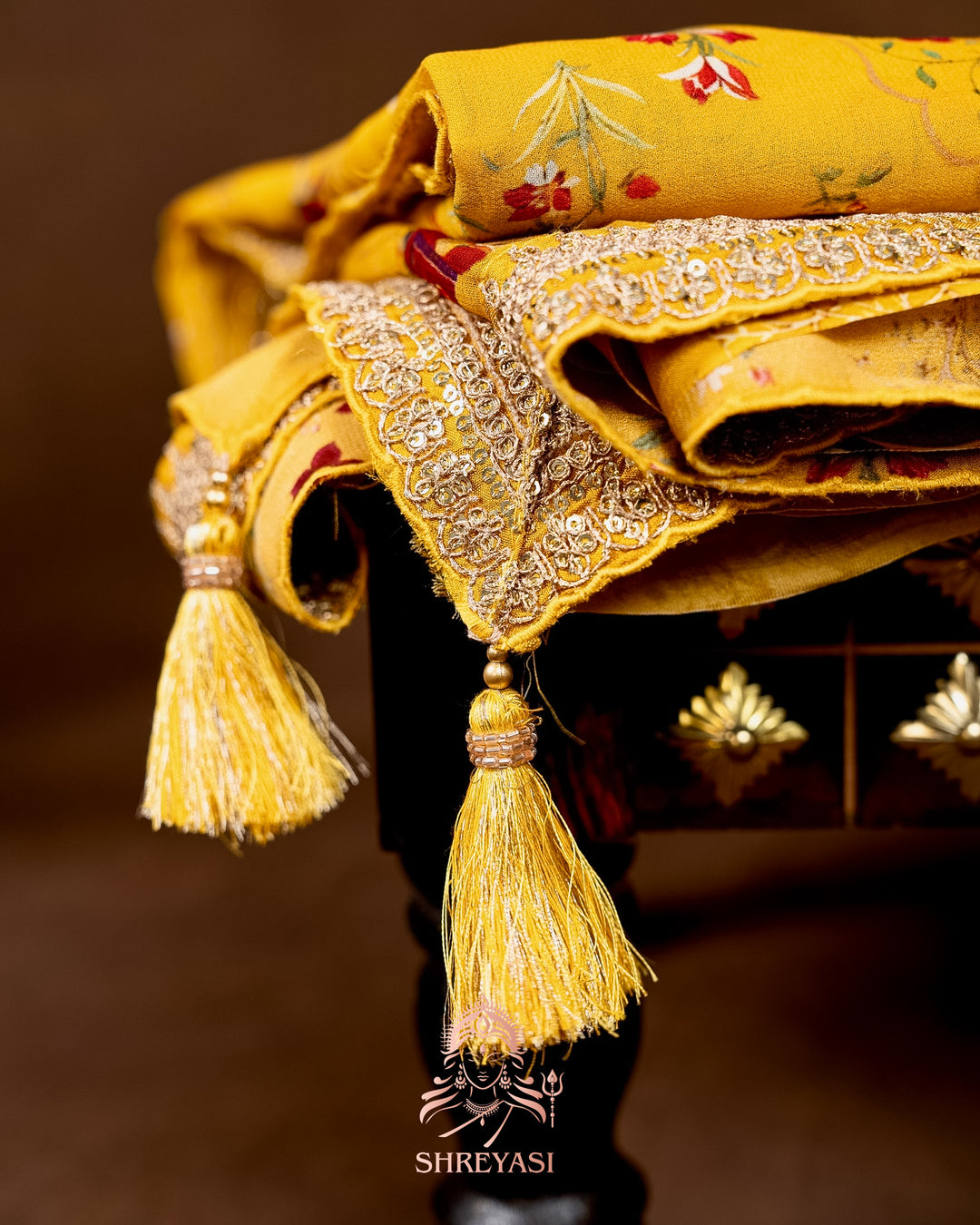 Mughal Garden Print Crepe Chinon Saree with Embroidered Border