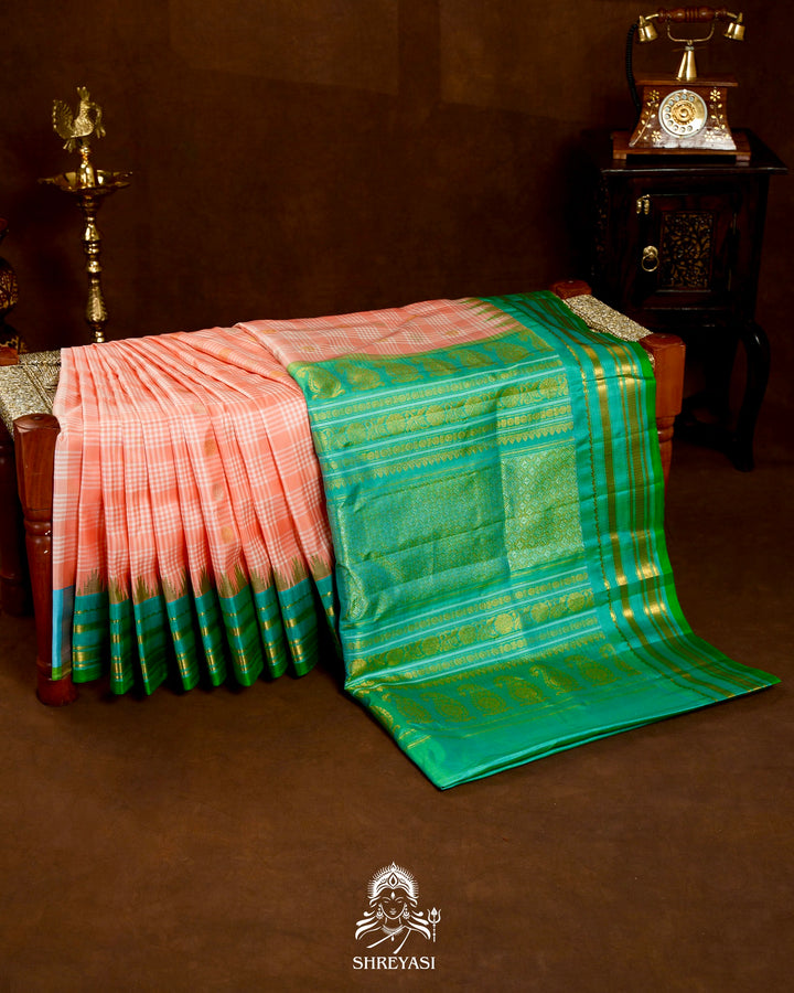 Premium Handloom Pure Gadwal Silk Saree with Kuttu Korvai Border