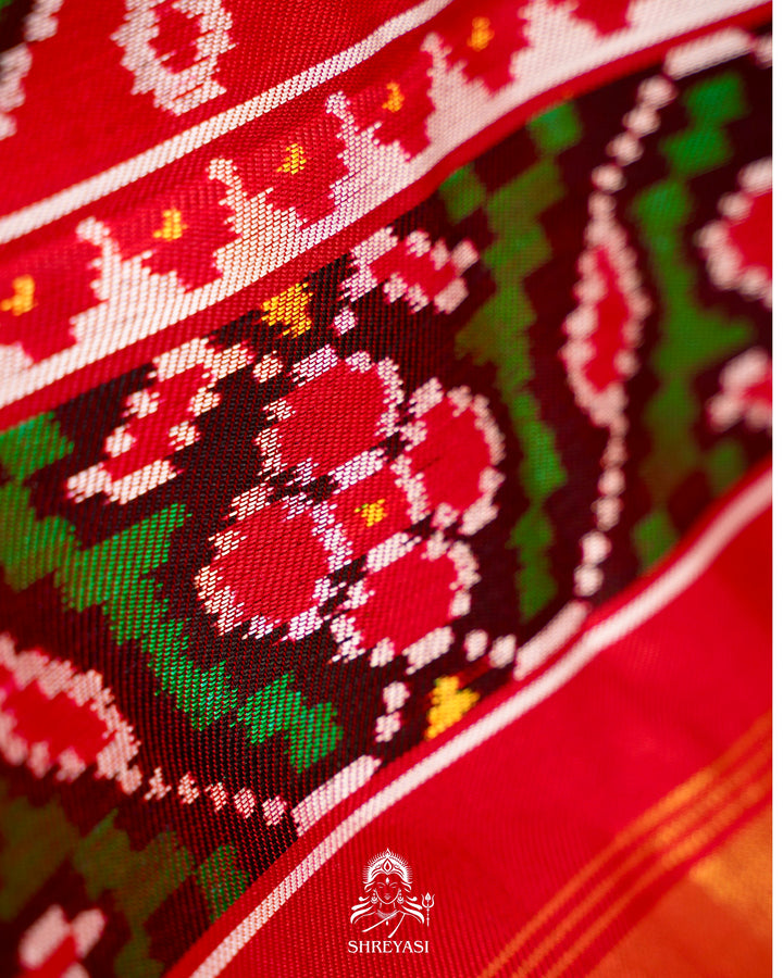 Multicoloured Handloom Pure Twill Patola Silk Saree