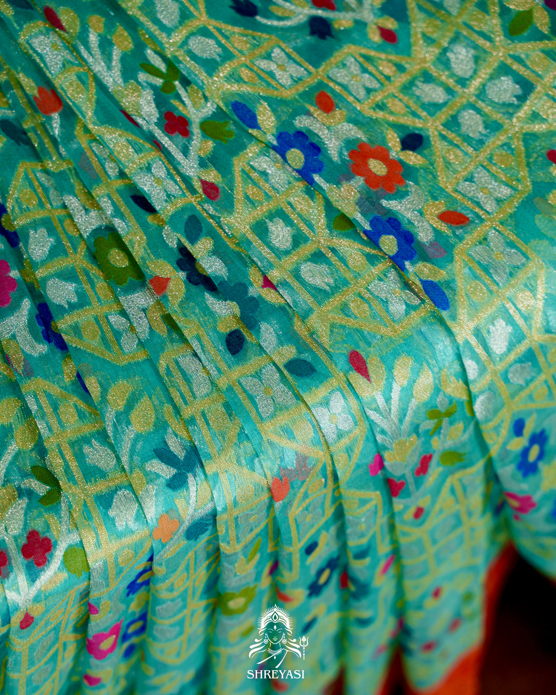 Handloom Banarasi Cotton Jamdani Saree with Contrast Border