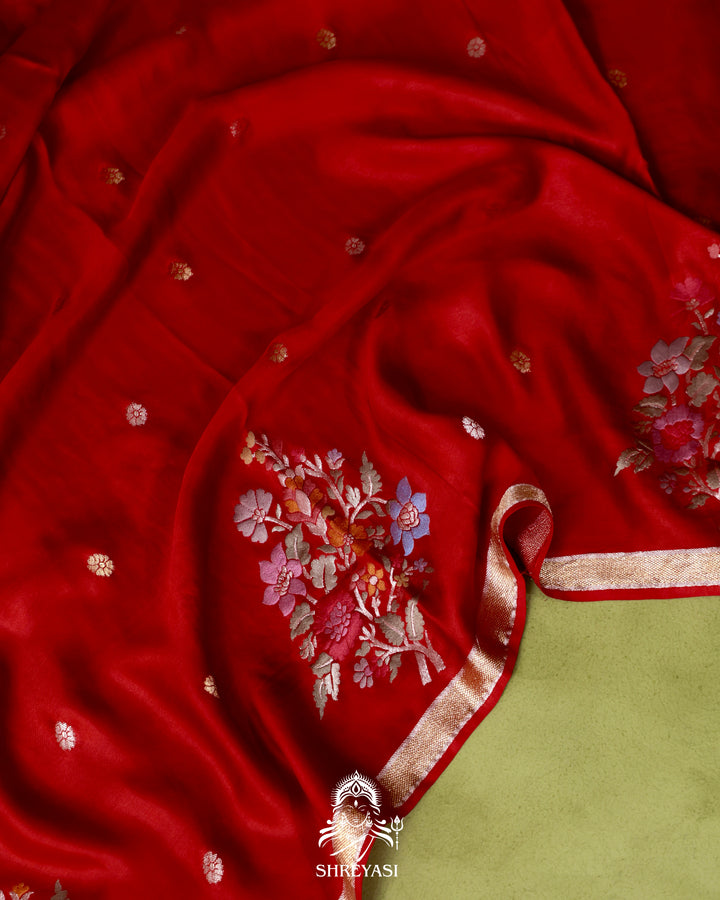 Handloom Pure Mashru Silk Saree with Sona Rupa Meenakari Bhutis and Nakshi Pallu