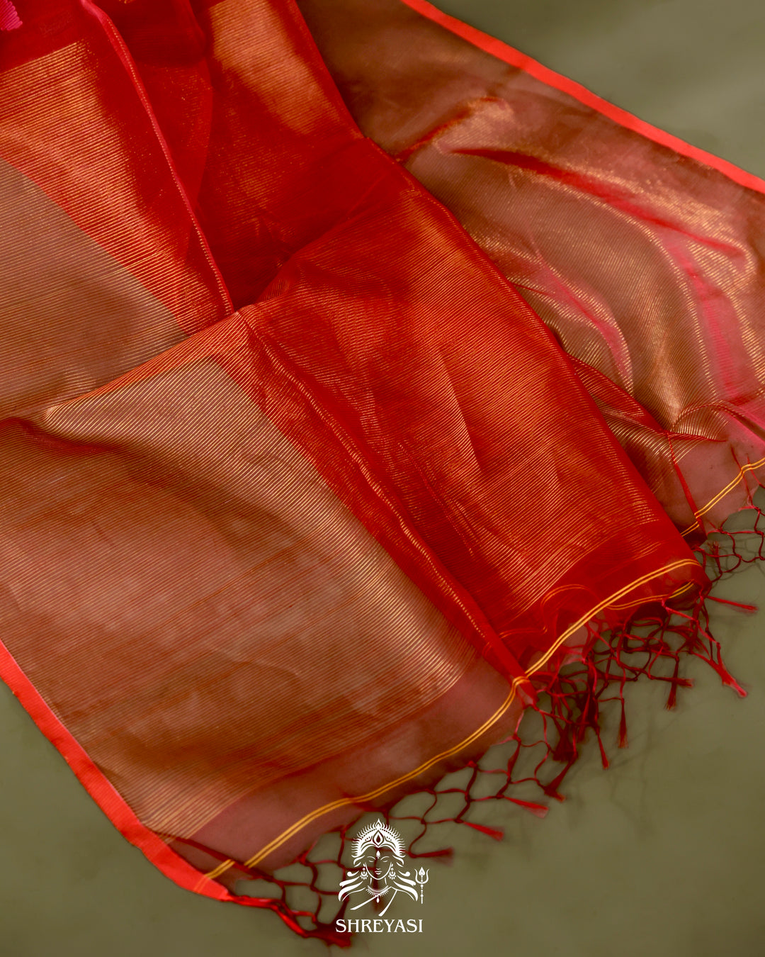 Handloom Pure Muslin Jamdani Saree in Full Jaal Needle Weaving