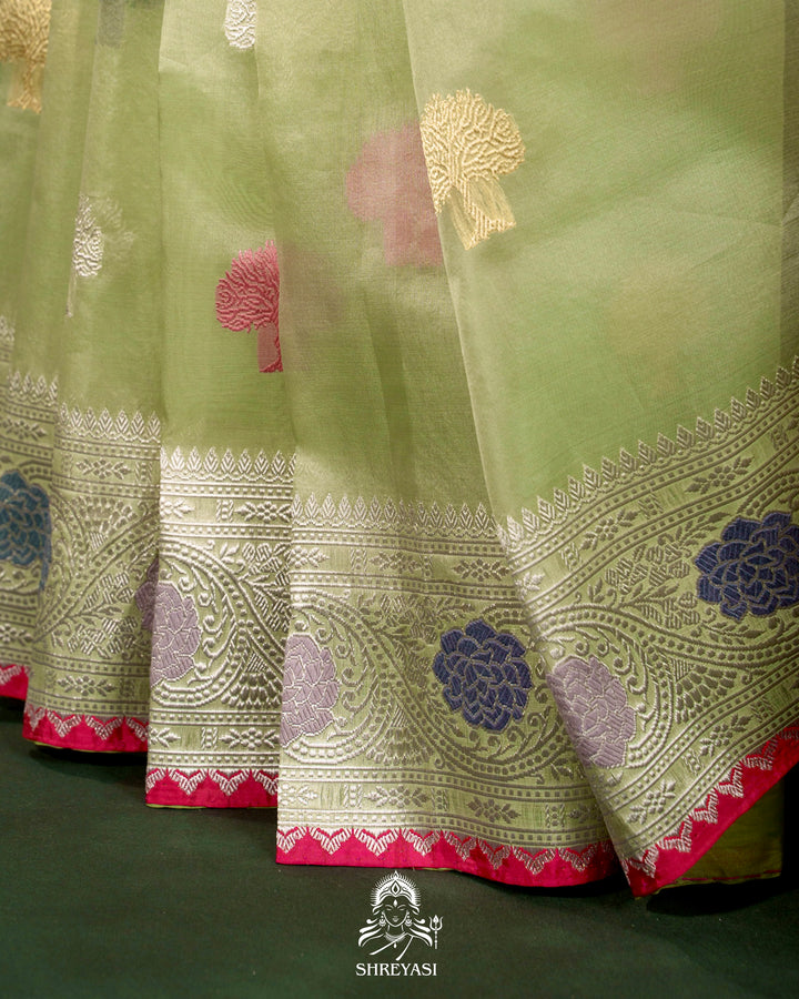 Handloom Pure Banarasi Ektara Kora Silk Saree with Meenakari Weaving & Embroidered Blouse