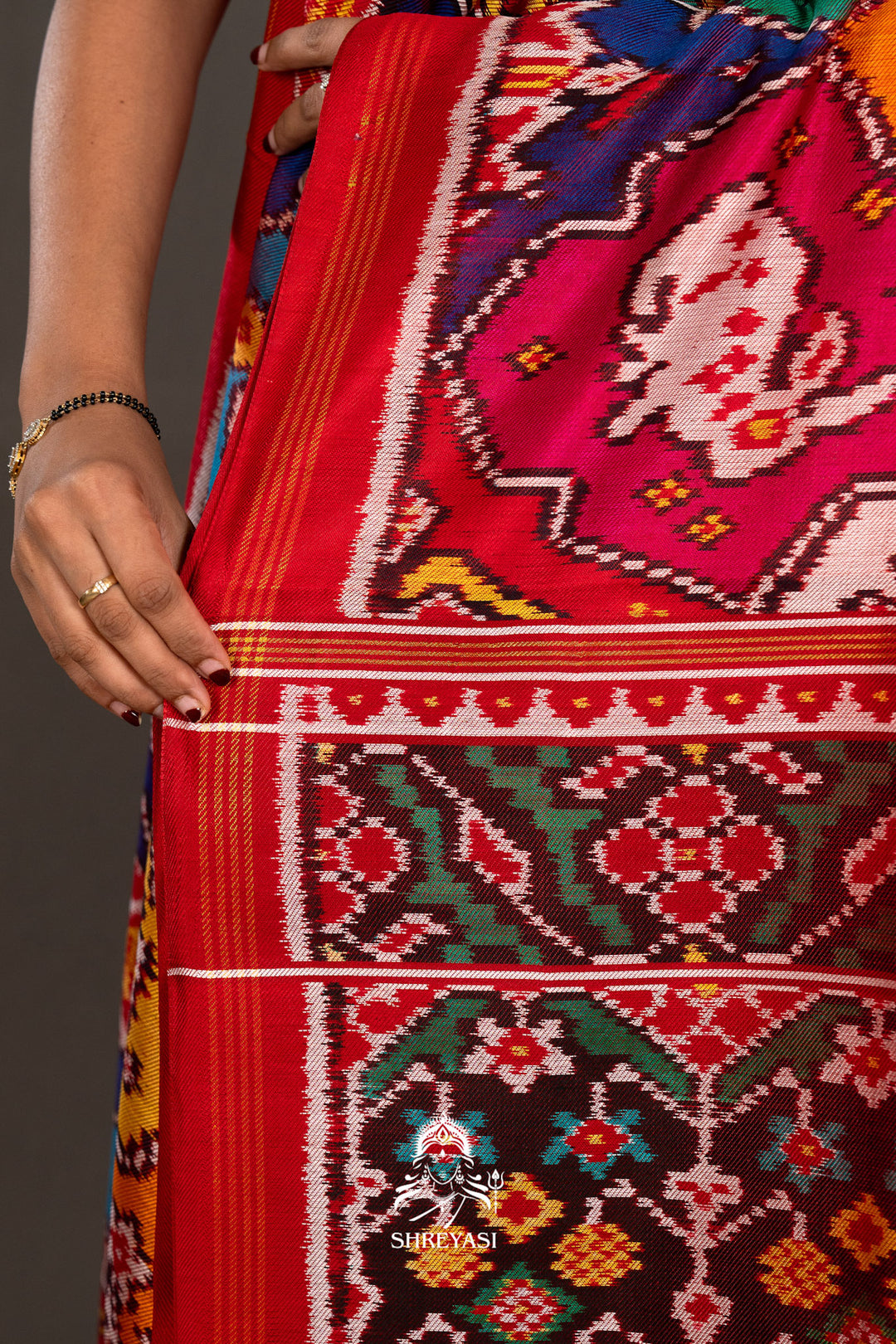 Handloom Pure Twill Patola Silk Saree