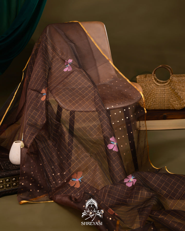 Muslin Jamdani Saree with Needle Weaving and Paithani Tissue Pallu