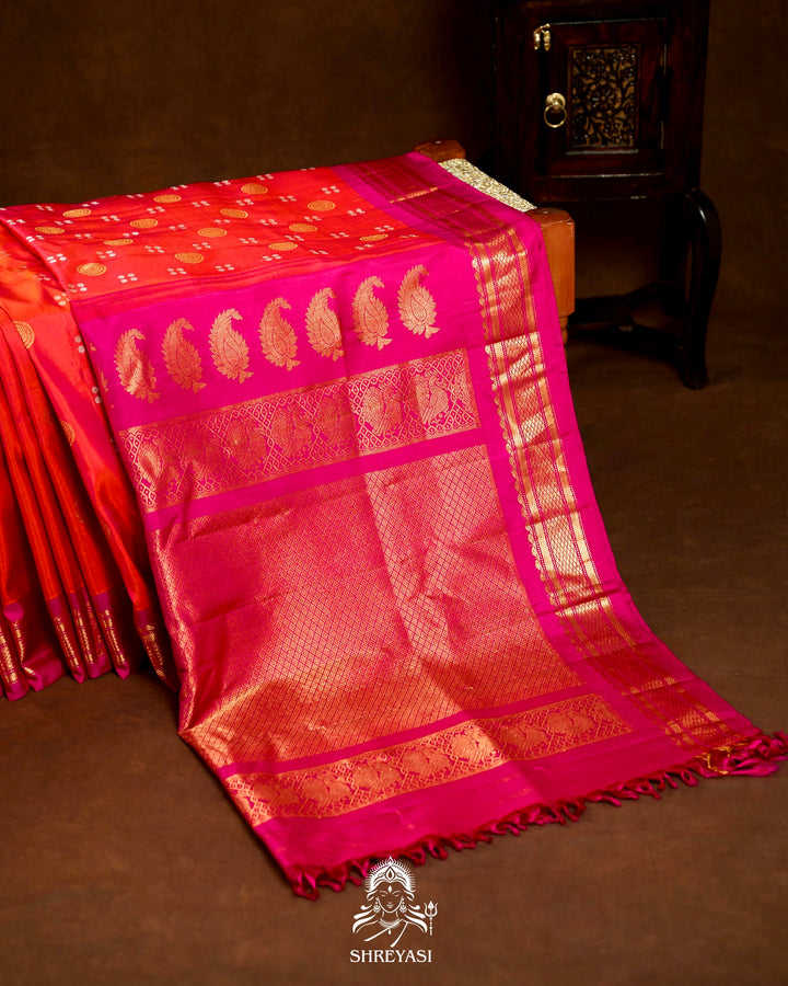 Handloom Pure Gadwal Silk Saree with Contrast Full Bhuti Blouse