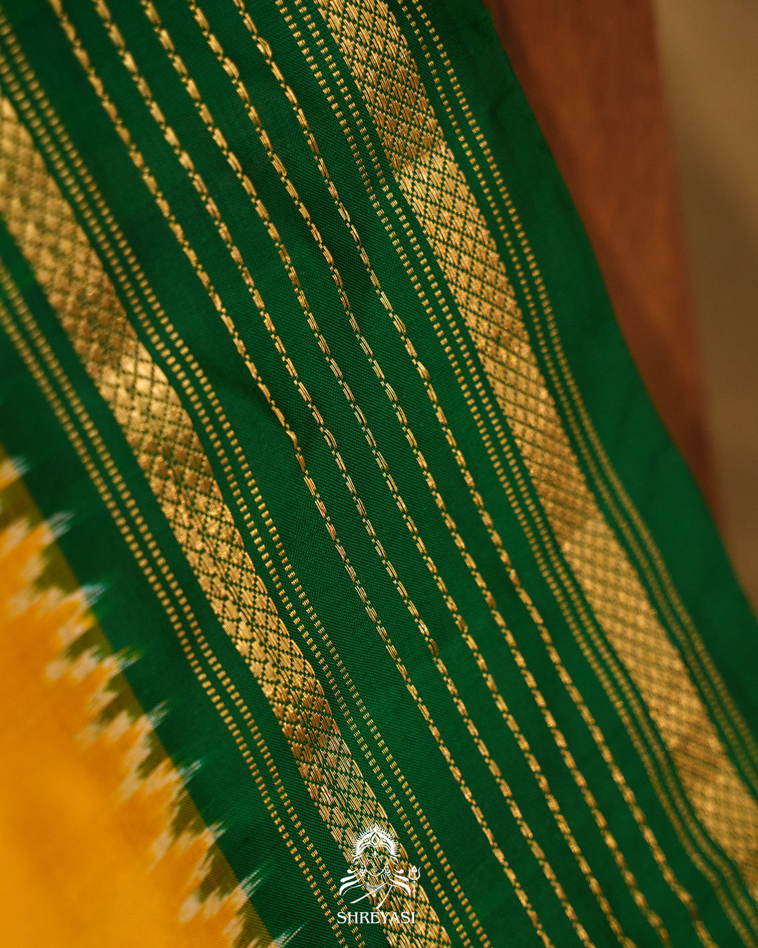 Handloom Pure Pochampally Double Ikkat Silk Saree with Kanchi Borders