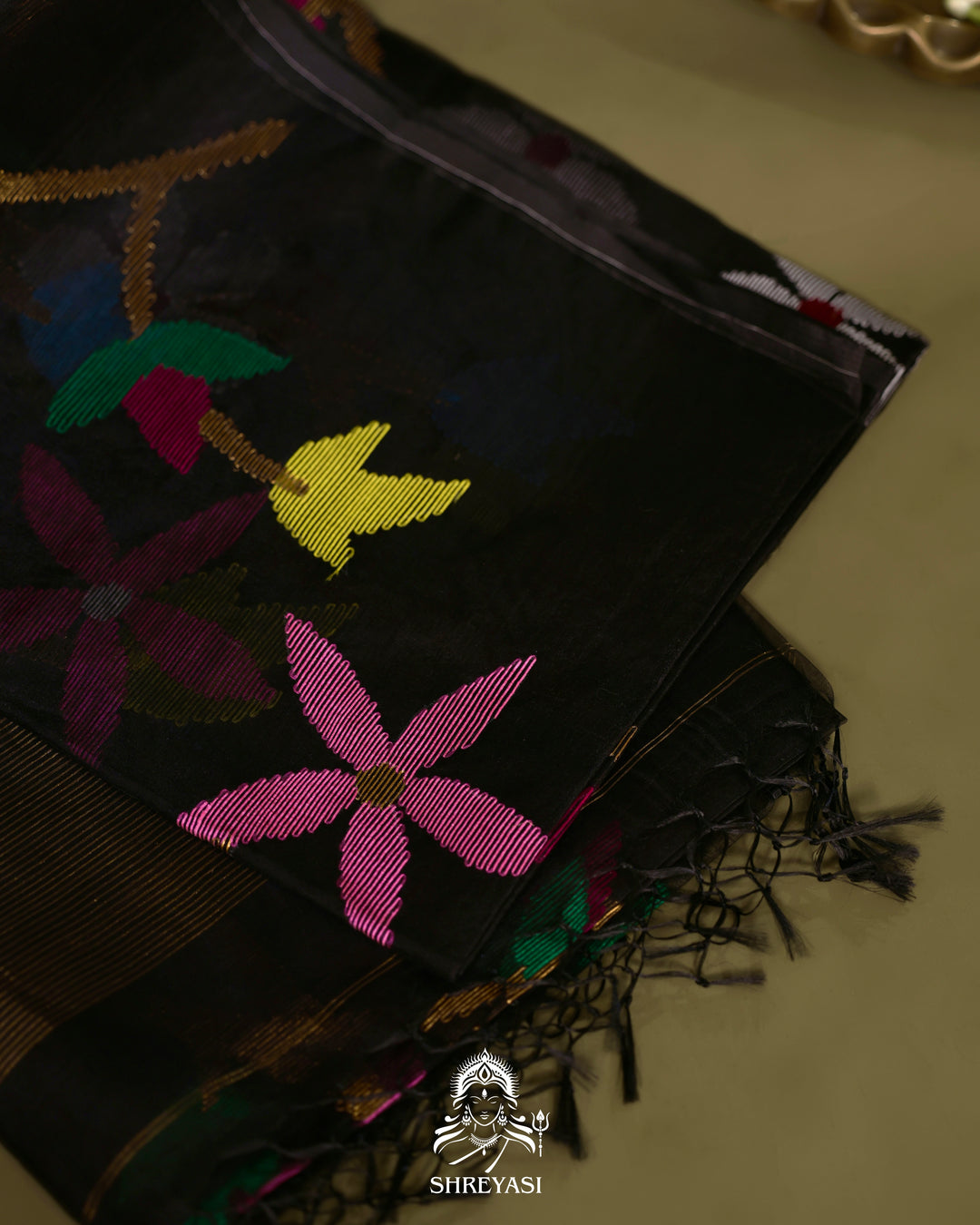 Handloom Pure Muslin Jamdani Saree in Full Jaal Needle Weaving