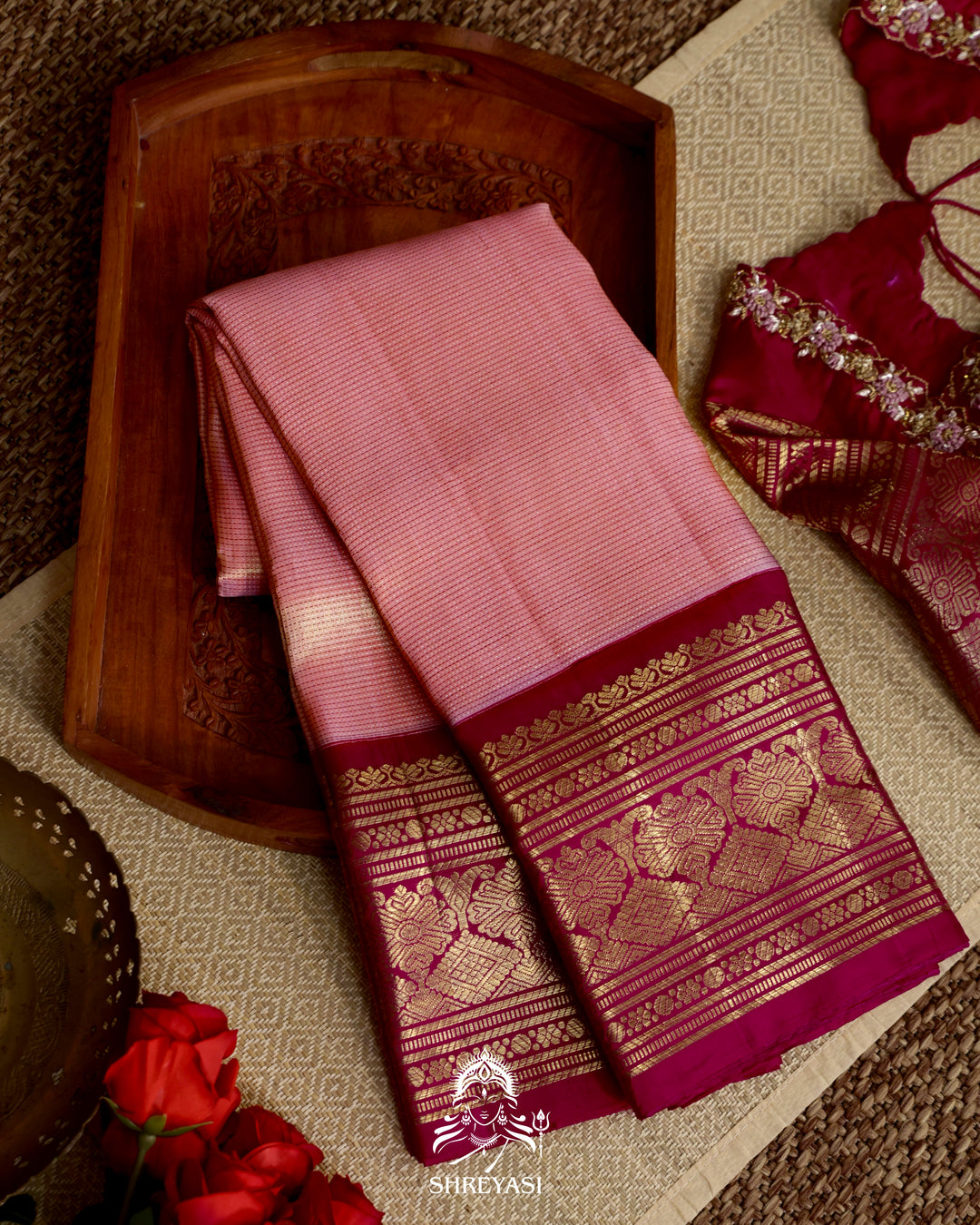 Handloom Pure Kanjivaram Tissue Silk Saree in Vairoosi Weaving with Real Zari