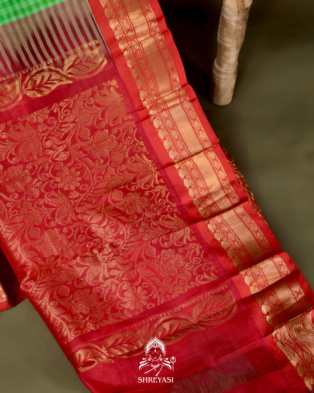 Handloom Pure Gadwal Cotton Saree with Contrast Silk Border and Zari Pallu