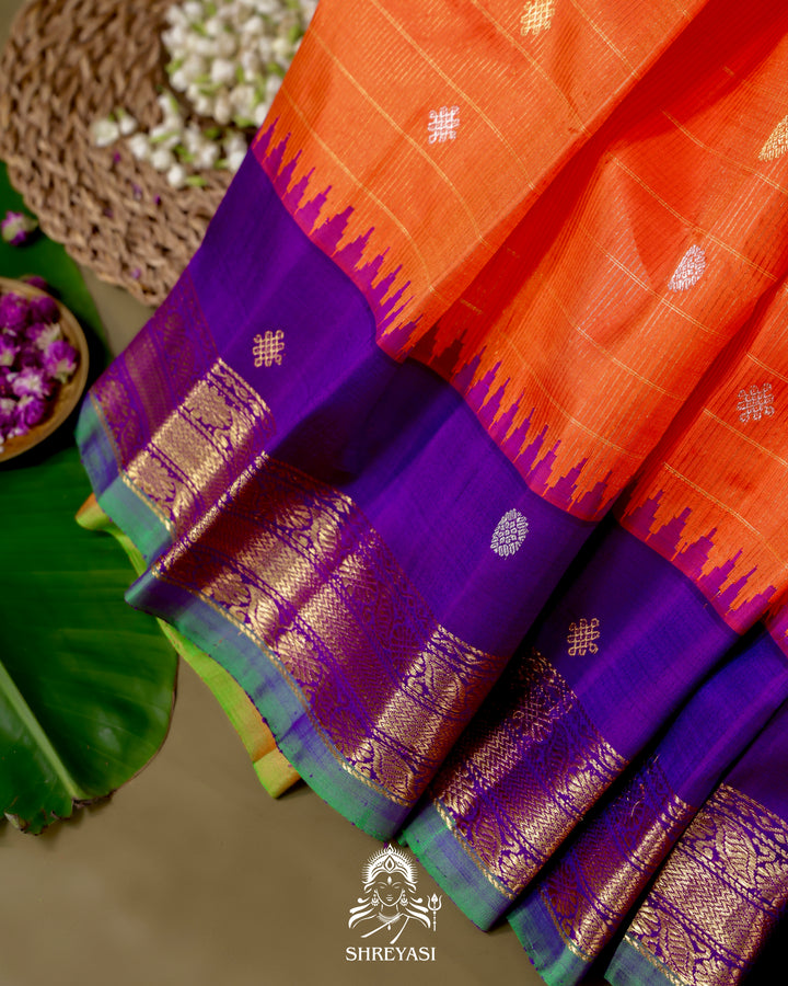 Handloom Pure Gadwal Silk Saree with Kuttu Korvai Border and Contrast Bhuti Blouse