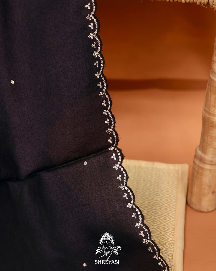 Tussar Silk Saree with Paithani Pen Kalamkari Blouse