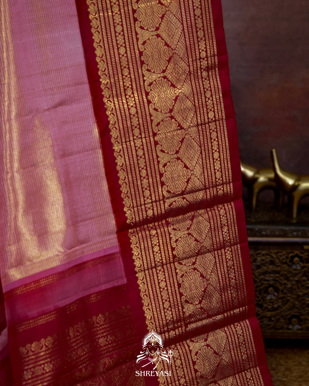 Handloom Pure Kanjivaram Tissue Silk Saree in Vairoosi Weaving with Real Zari